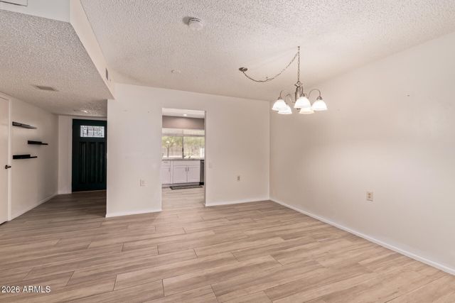 107 LEISURE WORLD --, Mesa, AZ 85206