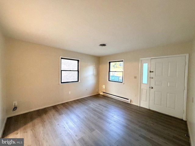 356 YORKSHIRE DR, Hagerstown, MD 21740