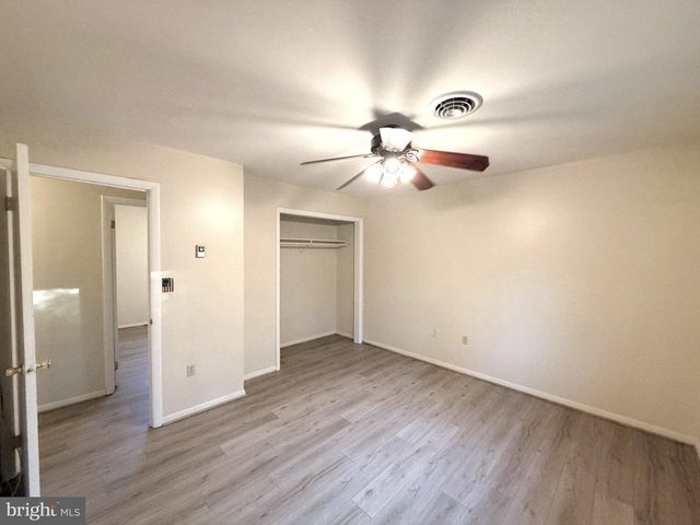 356 YORKSHIRE DR, Hagerstown, MD 21740
