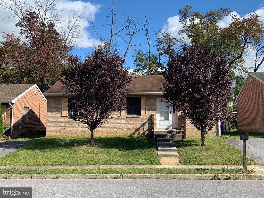 356 YORKSHIRE DR, Hagerstown, MD 21740