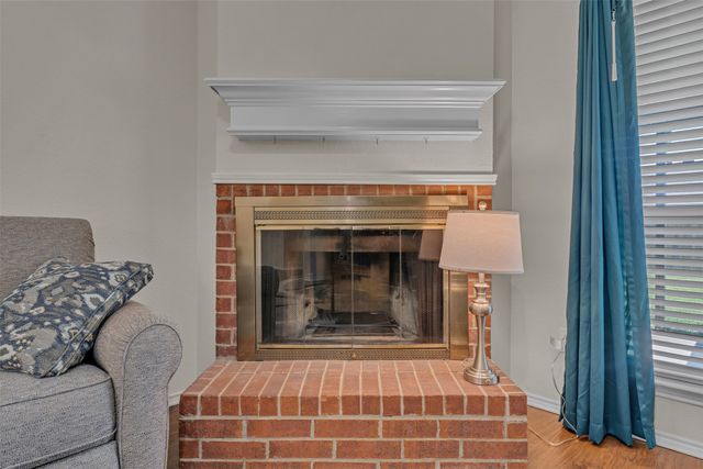 5909 Colebrook Court, Arlington, TX 76017