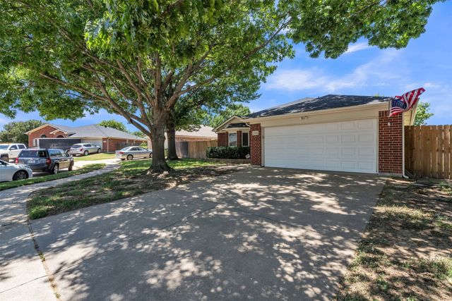 5909 Colebrook Court, Arlington, TX 76017
