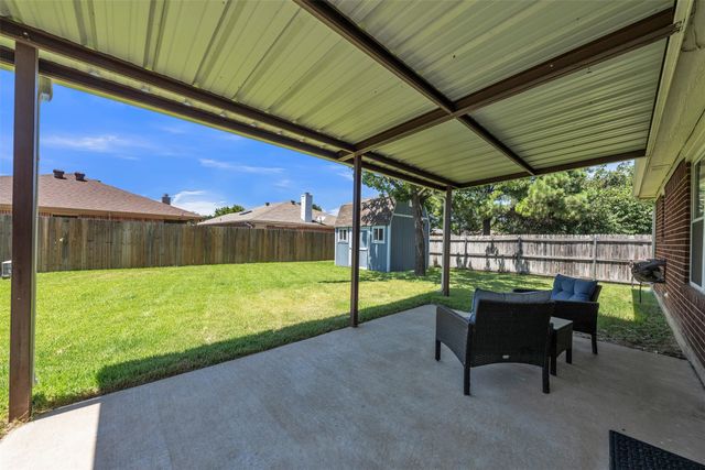 5909 Colebrook Court, Arlington, TX 76017
