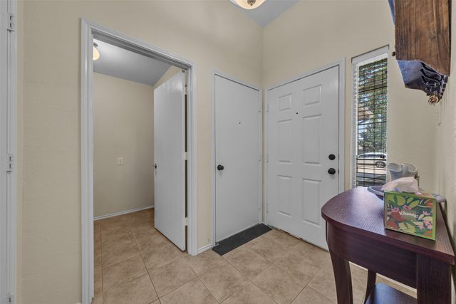 5909 Colebrook Court, Arlington, TX 76017