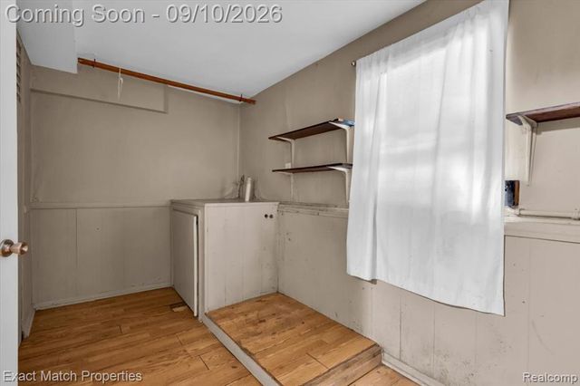 583 E Madison Avenue, Pontiac, MI 48340