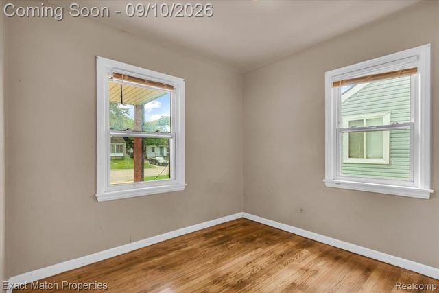 583 E Madison Avenue, Pontiac, MI 48340