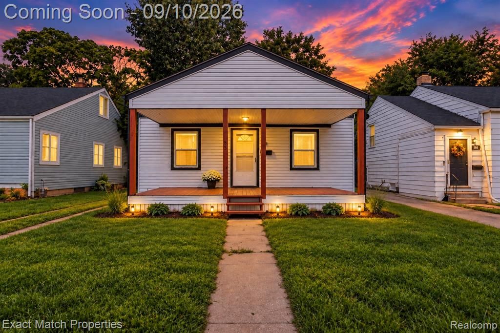 583 E Madison Avenue, Pontiac, MI 48340