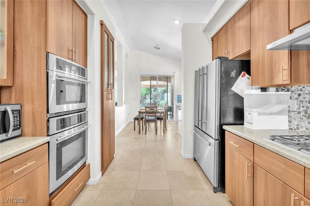 465 Indigo Springs Street, Henderson, NV 89014