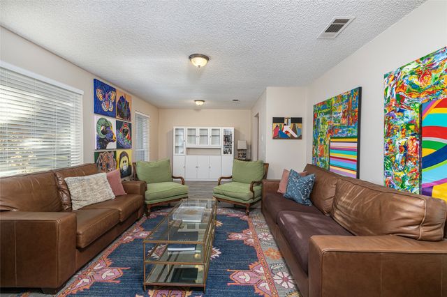 5809 Rayburn Drive, Fort Worth, TX 76133