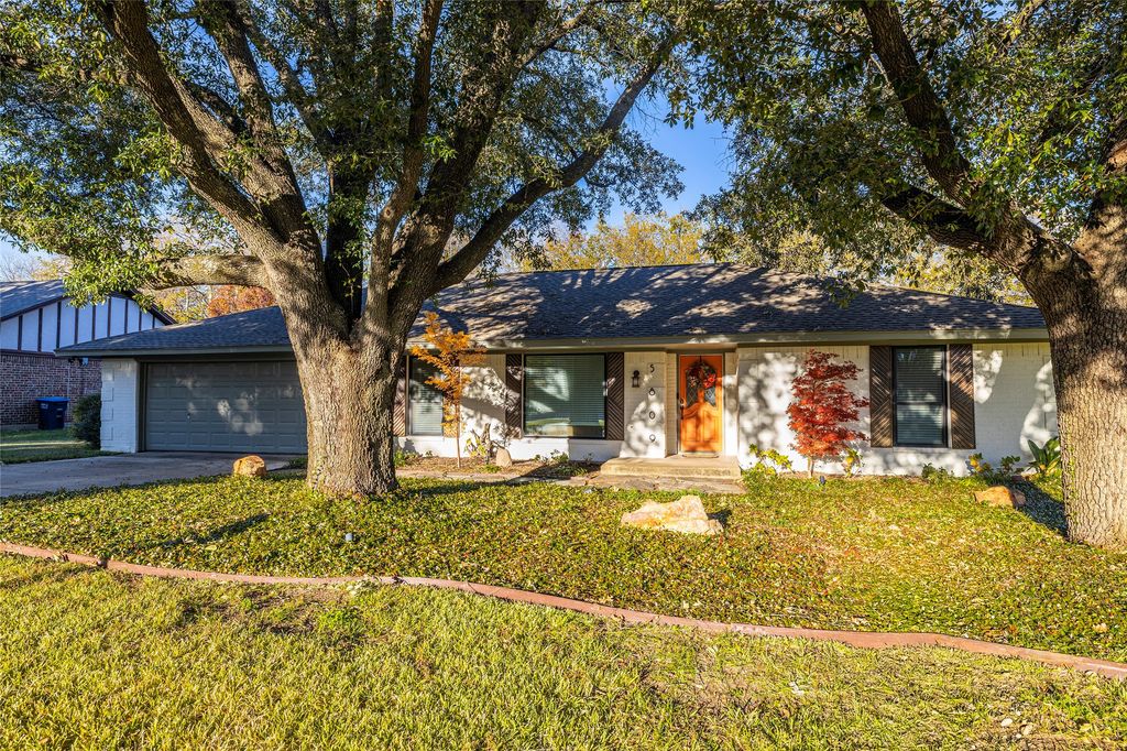 5809 Rayburn Drive, Fort Worth, TX 76133