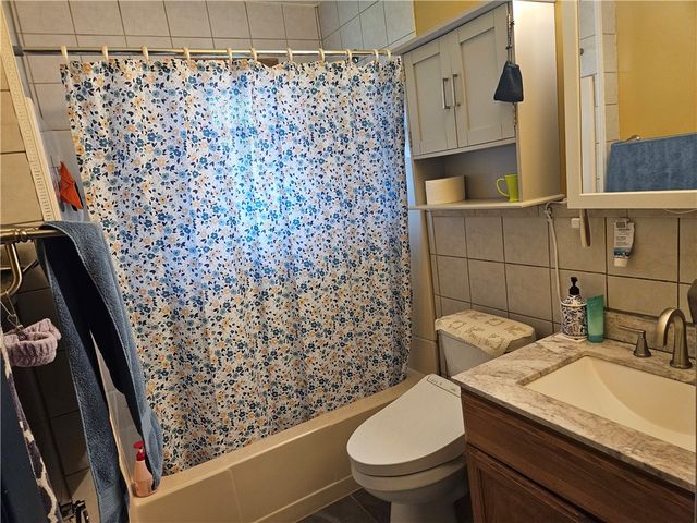 521 W Butler, Mercer Boro, PA 16137