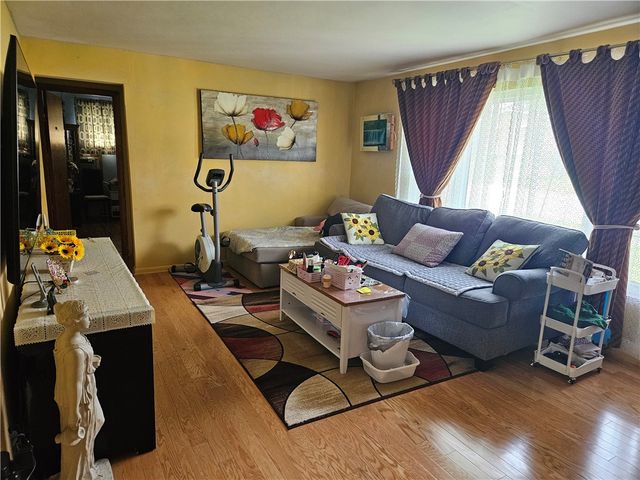 521 W Butler, Mercer Boro, PA 16137