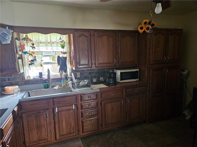 521 W Butler, Mercer Boro, PA 16137