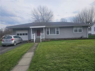 521 W Butler, Mercer Boro, PA 16137