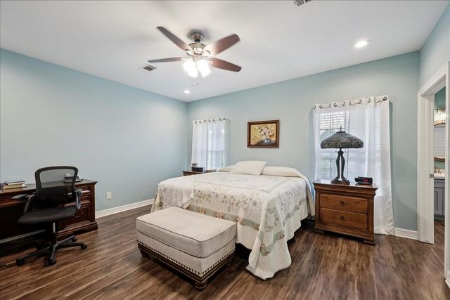 237 Private Road 8101, Buna, TX 77612