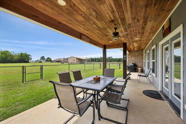237 Private Road 8101, Buna, TX 77612