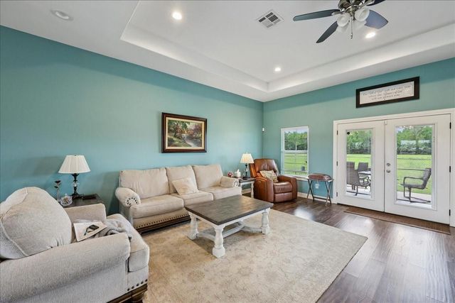 237 Private Road 8101, Buna, TX 77612