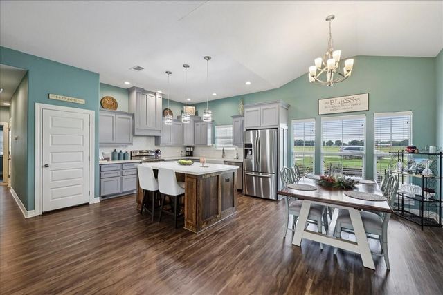 237 Private Road 8101, Buna, TX 77612