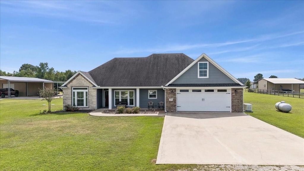 237 Private Road 8101, Buna, TX 77612