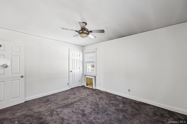 12 Scherer Boulevard, Franklin Square, NY 11010