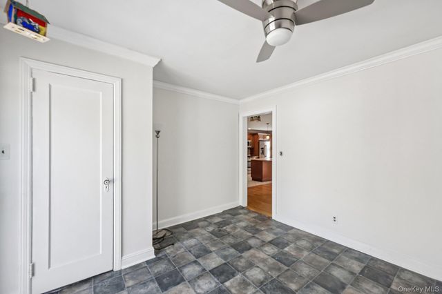 12 Scherer Boulevard, Franklin Square, NY 11010