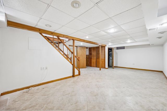 12 Scherer Boulevard, Franklin Square, NY 11010