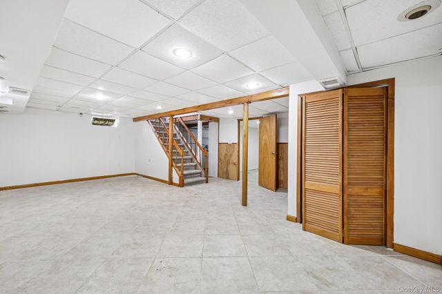 12 Scherer Boulevard, Franklin Square, NY 11010