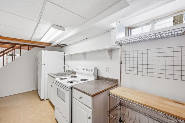 12 Scherer Boulevard, Franklin Square, NY 11010