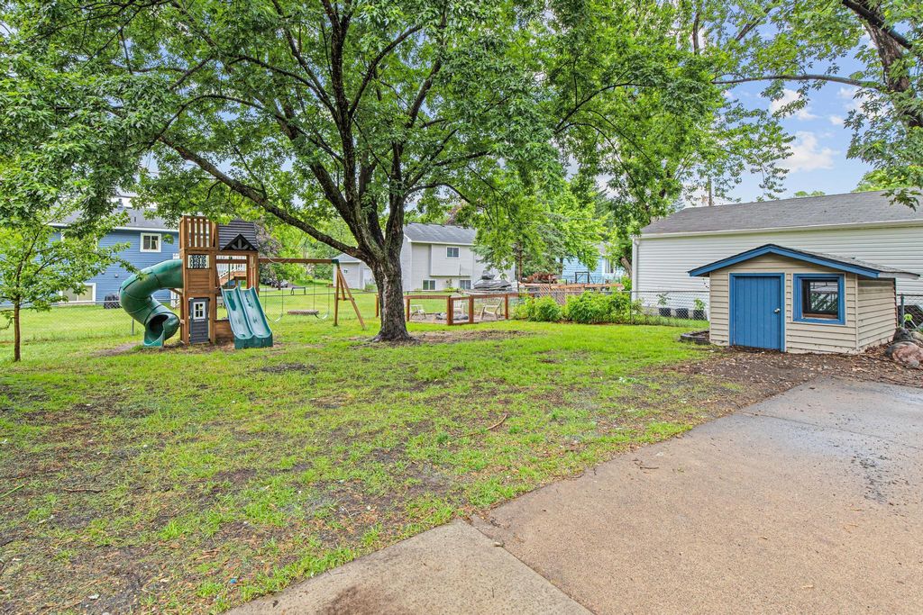 11888 Olive Street NW, Coon Rapids, MN 55448