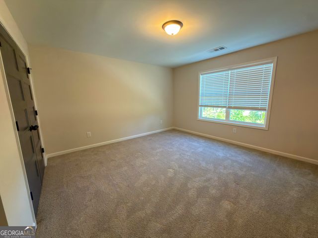 14 Shadybrook Path, Newnan, GA 30263
