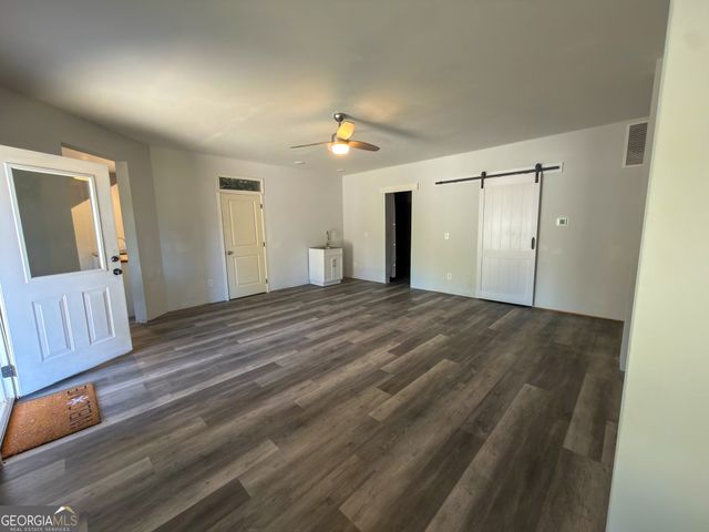 14 Shadybrook Path, Newnan, GA 30263