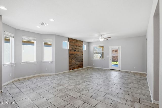 128 N MANZANITA Drive, El Paso, TX 79928