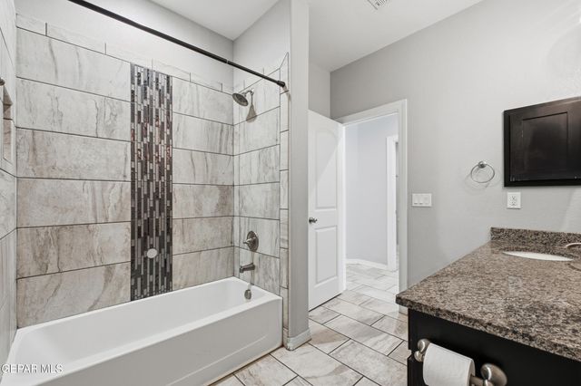 128 N MANZANITA Drive, El Paso, TX 79928