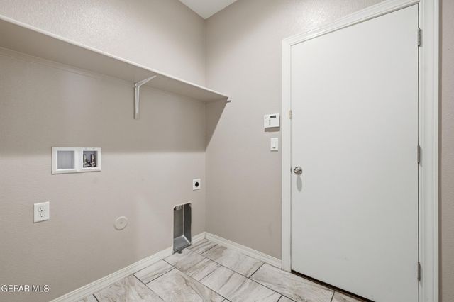128 N MANZANITA Drive, El Paso, TX 79928