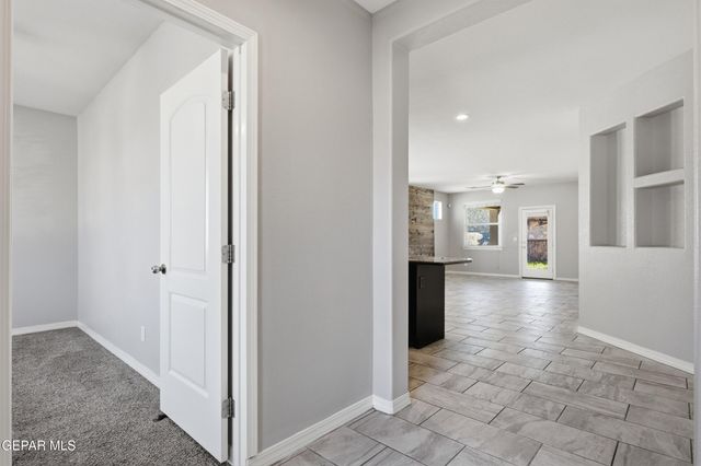 128 N MANZANITA Drive, El Paso, TX 79928