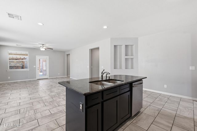 128 N MANZANITA Drive, El Paso, TX 79928