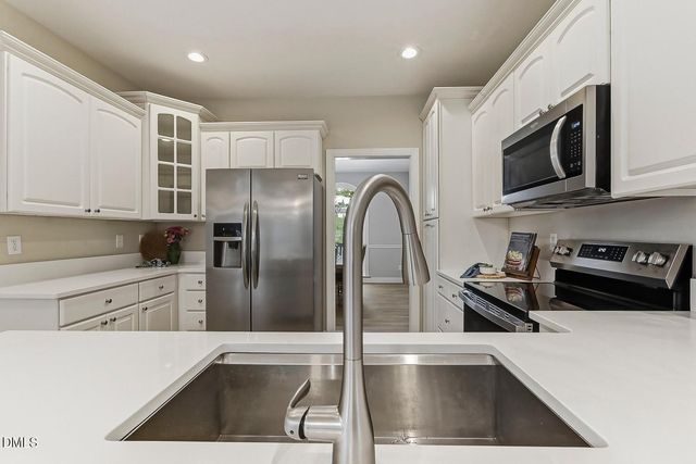 6304 Hilbert Ridge Drive, Holly Springs, NC 27540