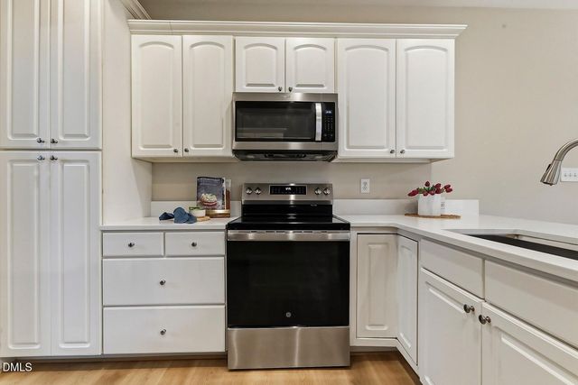 6304 Hilbert Ridge Drive, Holly Springs, NC 27540
