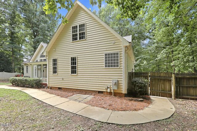 6304 Hilbert Ridge Drive, Holly Springs, NC 27540