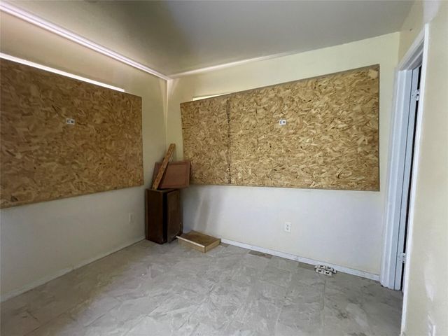 835 W Gulfway Drive, Port Arthur, TX 77640