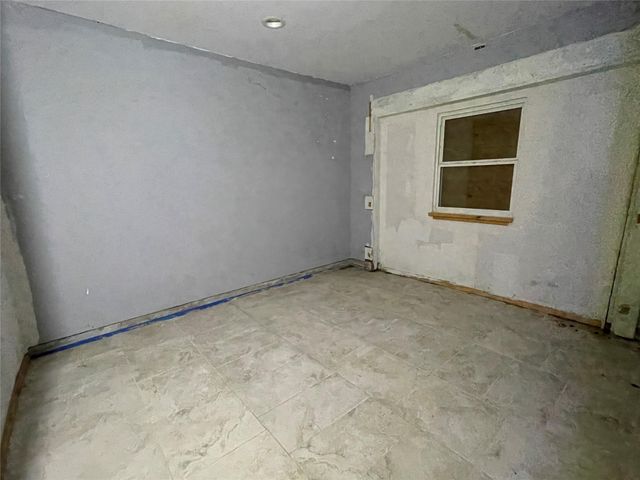 835 W Gulfway Drive, Port Arthur, TX 77640