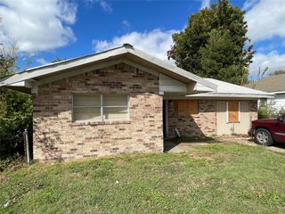 835 W Gulfway Drive, Port Arthur, TX 77640
