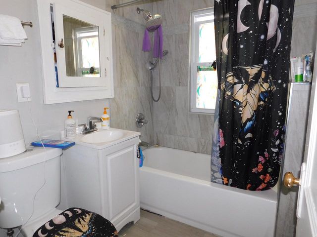 3925 N 14th STREET, Milwaukee, WI 53206