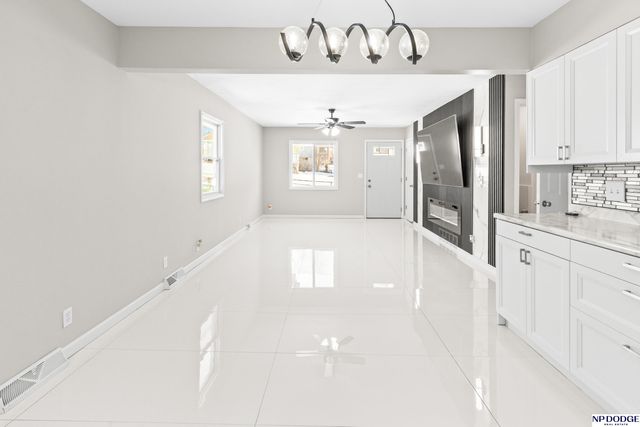 6018 N 39th Street, Omaha, NE 68111