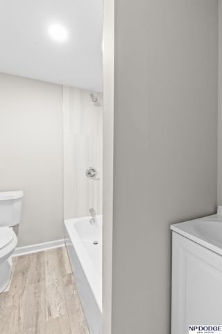 6018 N 39th Street, Omaha, NE 68111