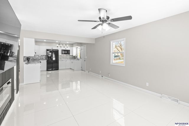 6018 N 39th Street, Omaha, NE 68111