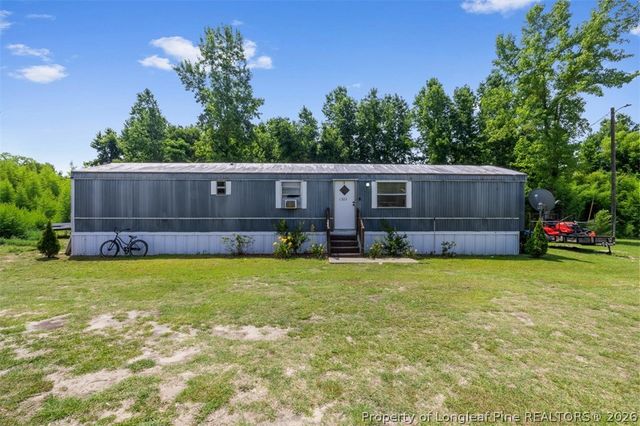1322 Crenshaw Drive, St Pauls, NC 28384