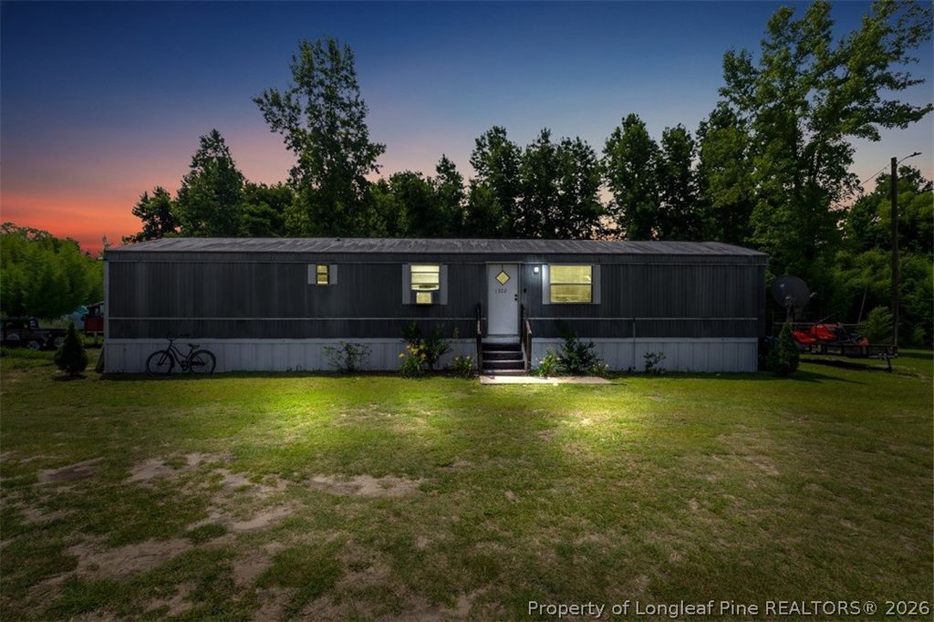 1322 Crenshaw Drive, St Pauls, NC 28384