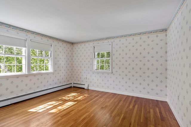 33 Kane Dr, Marlborough, MA 01752