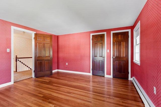 33 Kane Dr, Marlborough, MA 01752